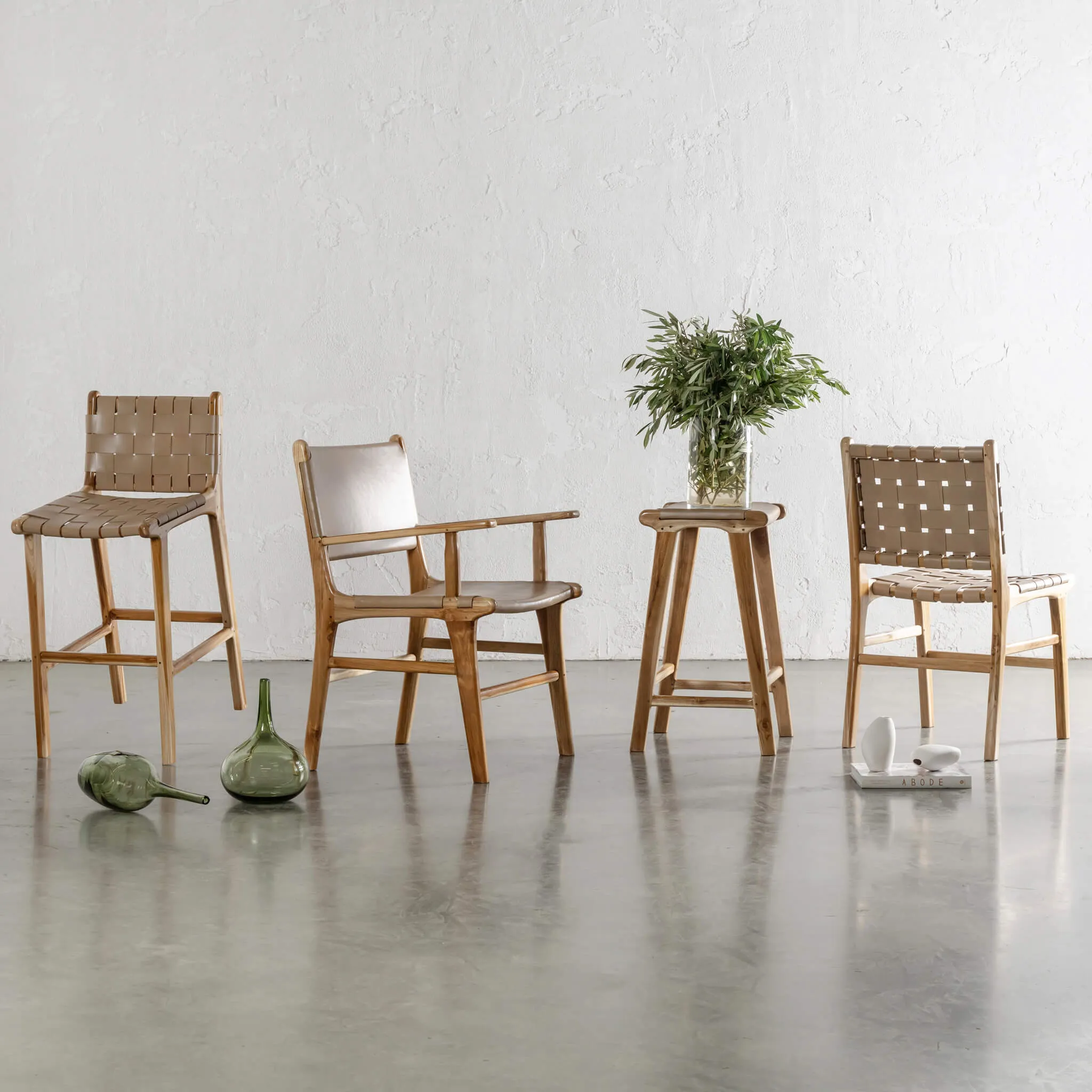 MALAND WOVEN LEATHER COUNTER STOOL  |  LIGHT TAUPE LEATHER HIDE
