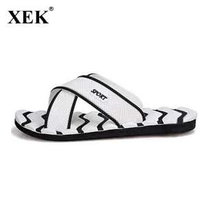 Men Slippers New Lightweight Casual Plaid Stripes Sandals Summer Fashion Men Classic Flip flops Hot Soft Beach Shoes